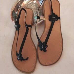 NWOT Jennifer Moore Sandals